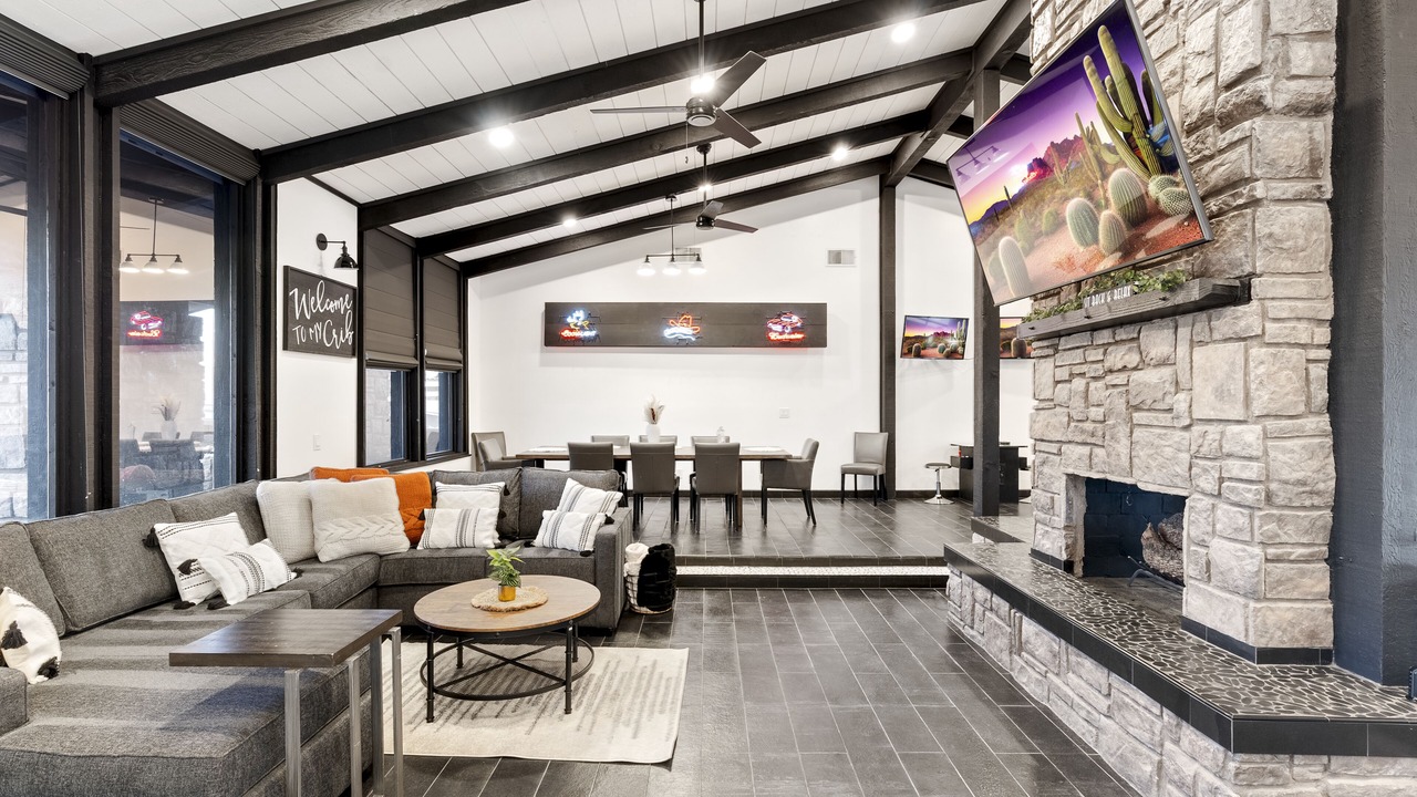 Photo of Livingroom in Regency Heights