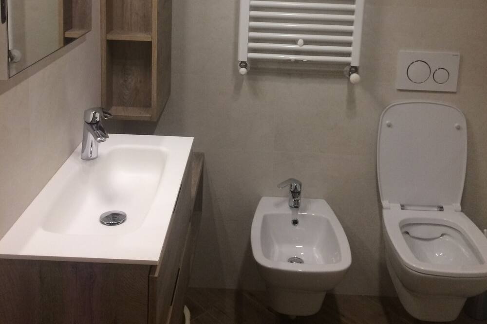 Photo of Bathroom in Mezzano