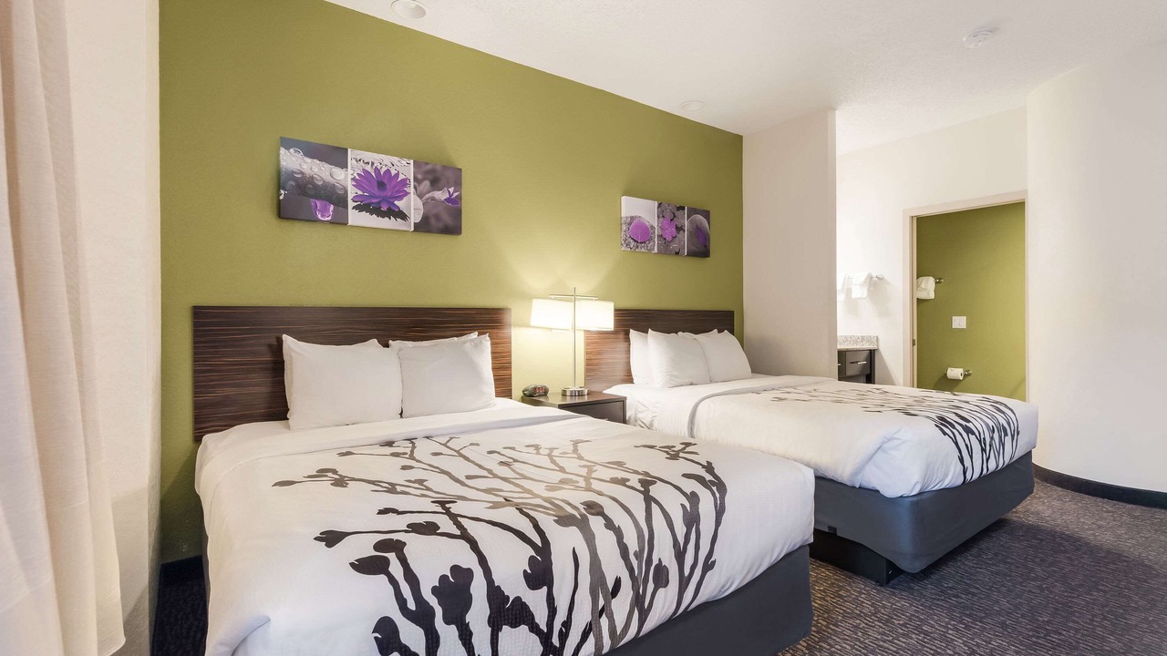 Photo of Bedroom in Woodlands Village