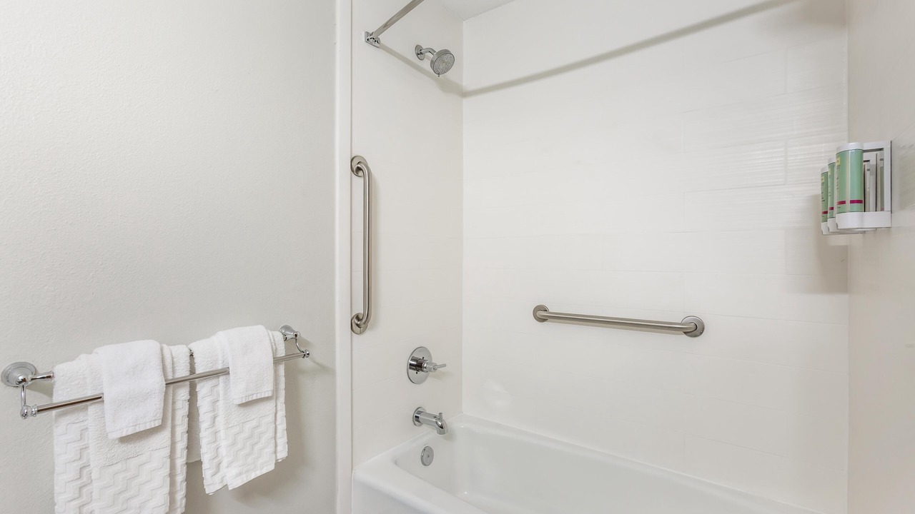 Photo of Bathroom in Cortaro