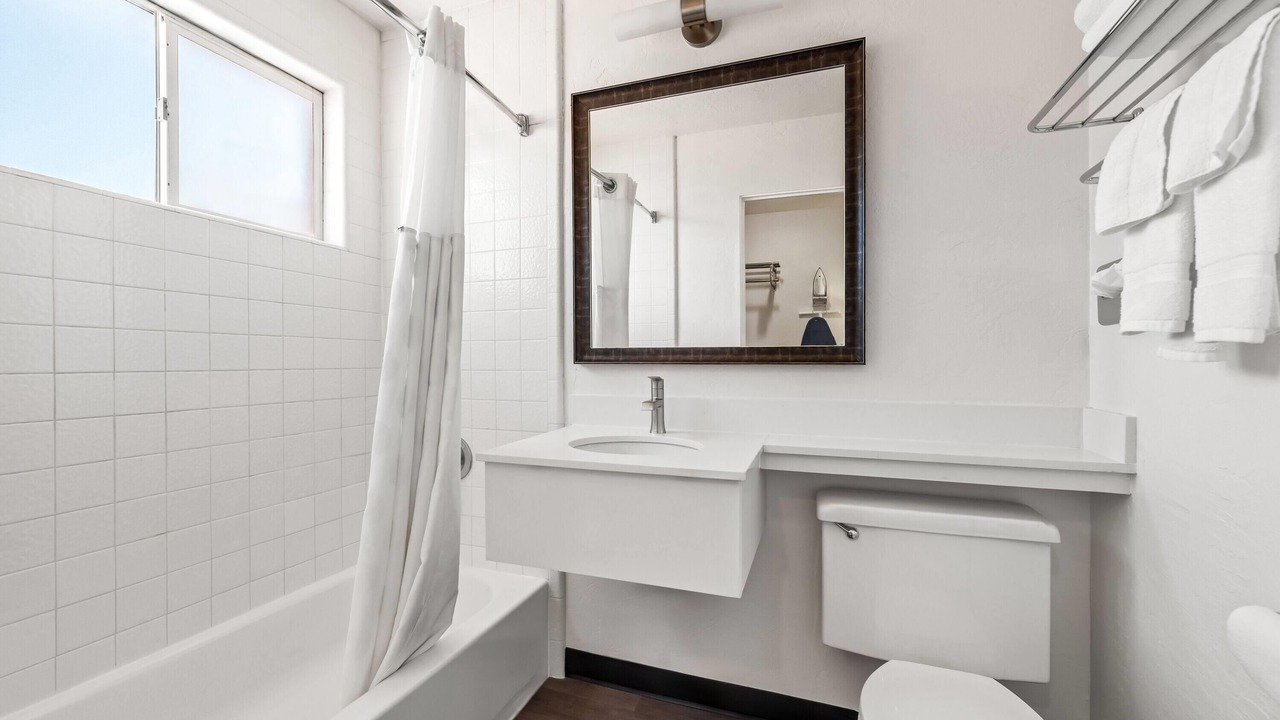 Photo of Bathroom in Page