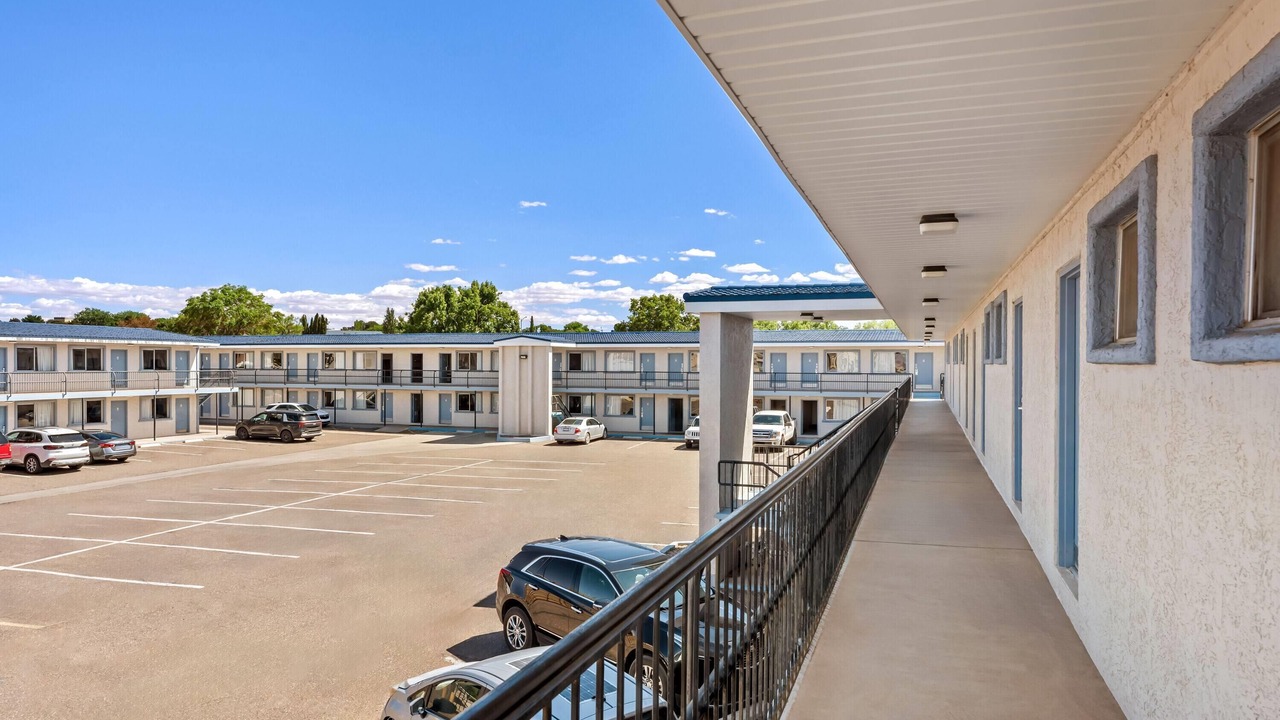 Photo of Outdoor in Page