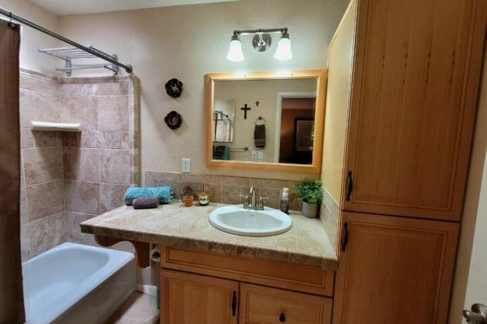 Photo of Bathroom in Kohls Ranch
