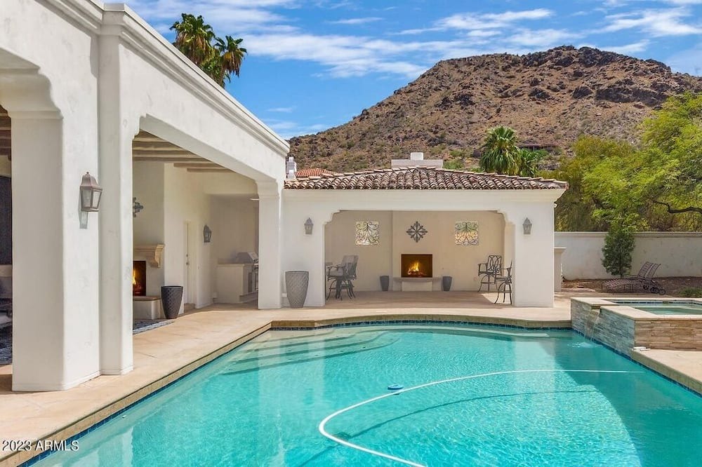 Photo of Outdoor in Paradise Hills