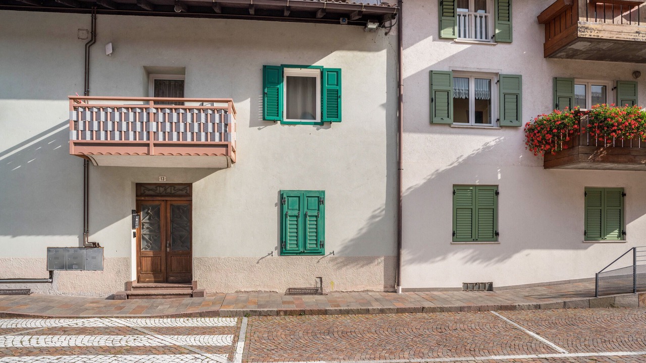 Photo of Outdoor in Grumes