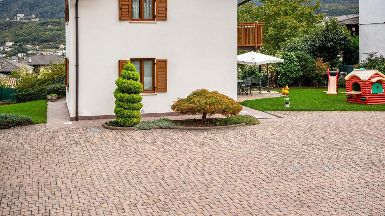 Photo of Outdoor in Susa