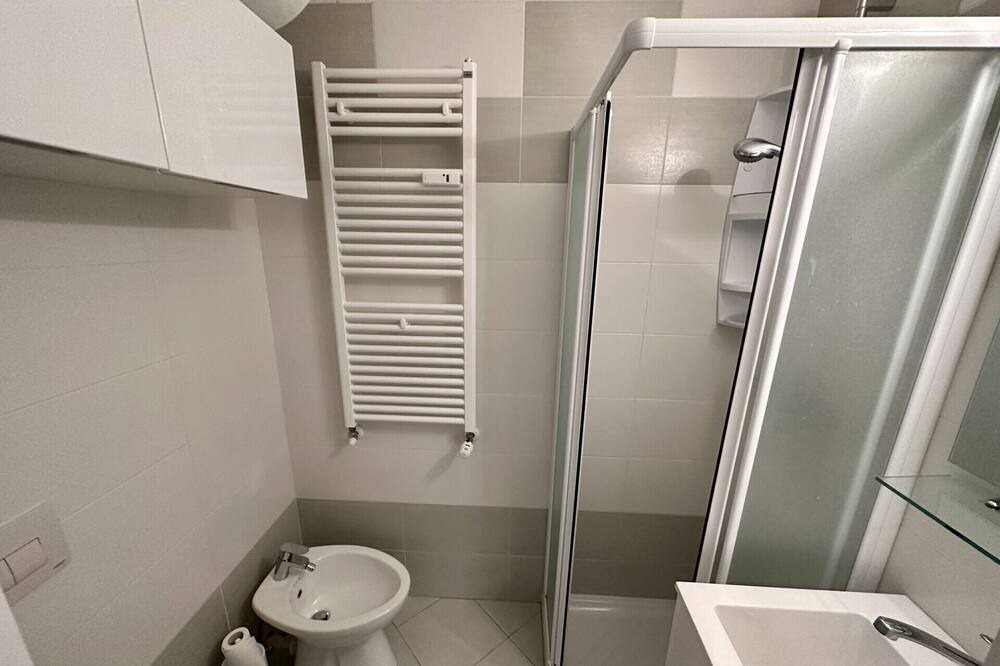 Photo of Bathroom in Palu
