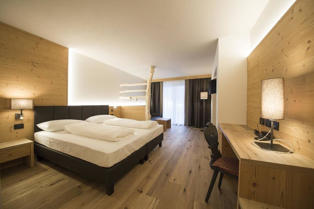 Photo of Bedroom in Commezzadura