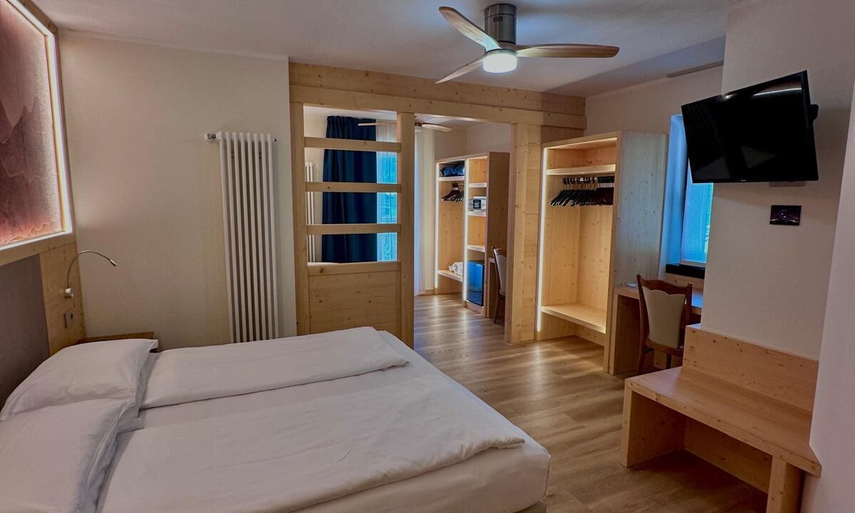 Photo of Bedroom in Carisolo