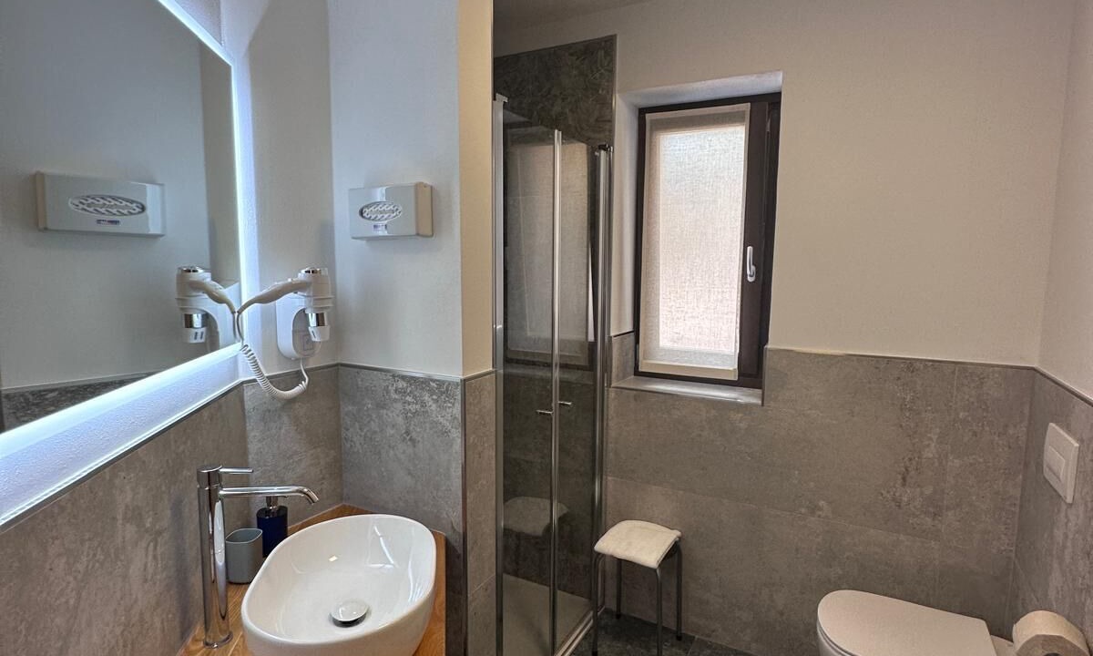 Photo of Bathroom in Carisolo