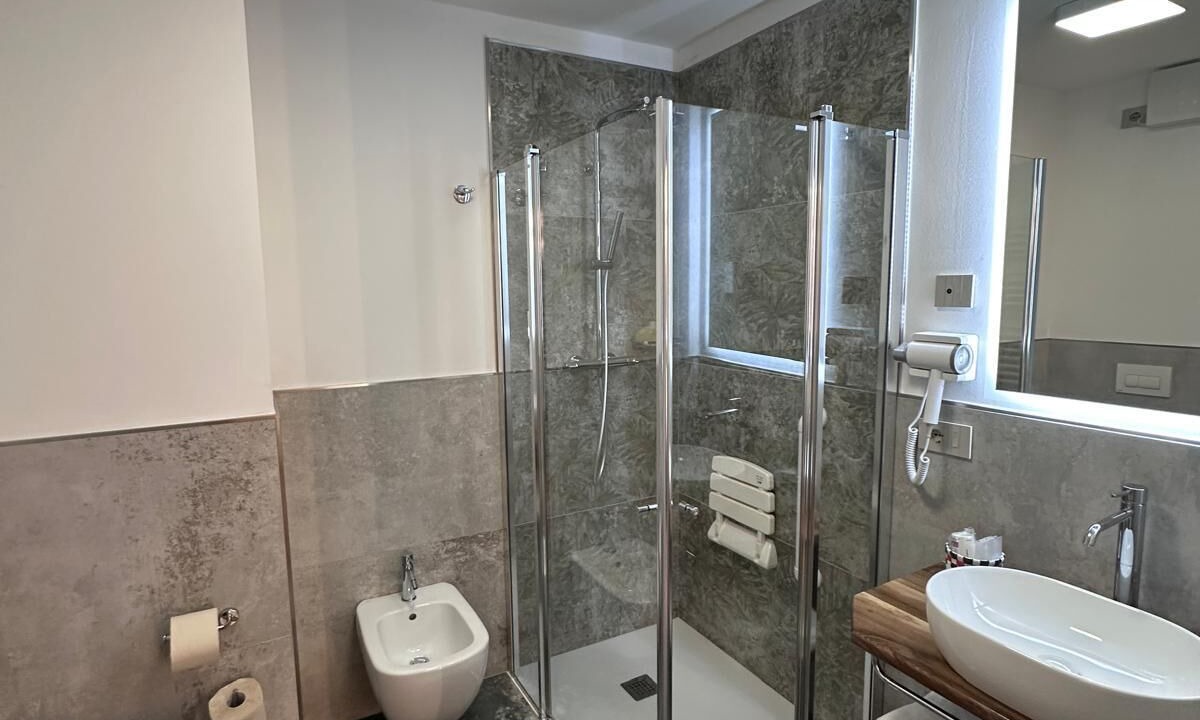 Photo of Bathroom in Carisolo