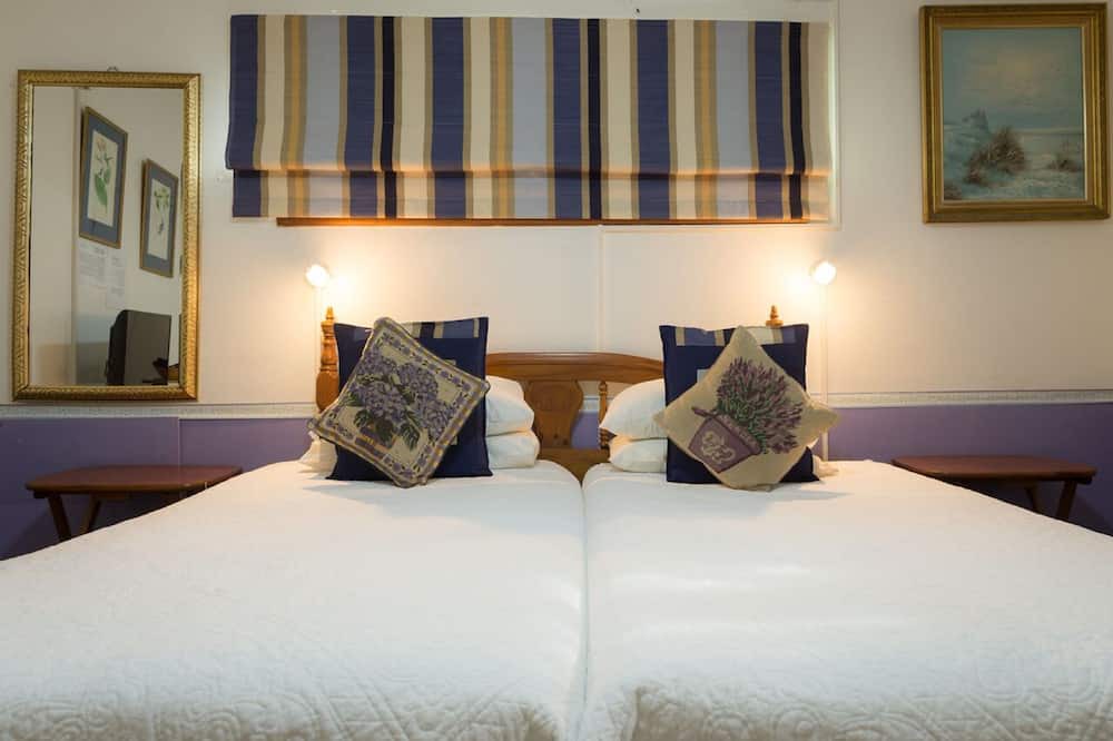 Photo of Bedroom in Scottsville