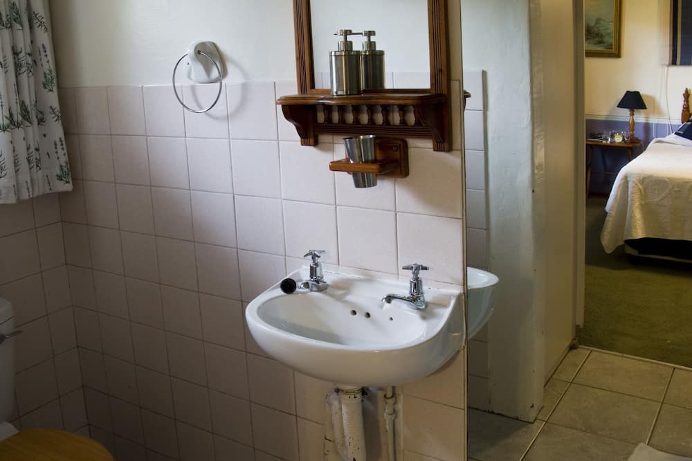 Photo of Bathroom in Scottsville