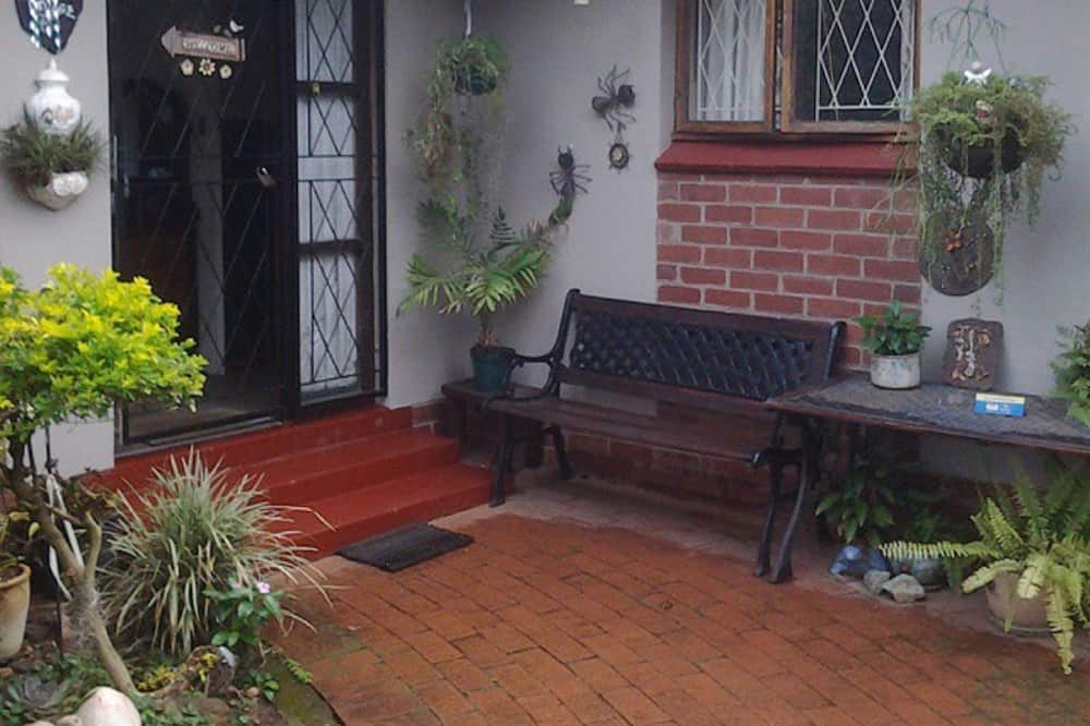 Photo of Outdoor in Scottsville