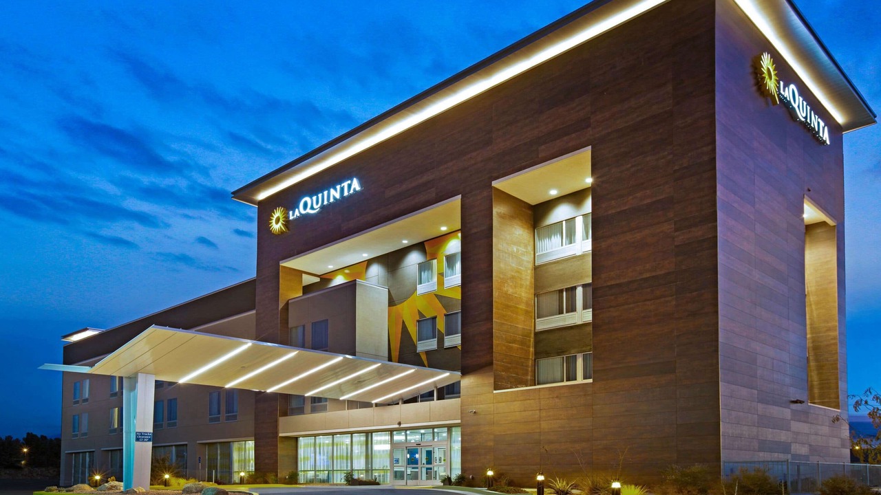 Photo of Outdoor in Page