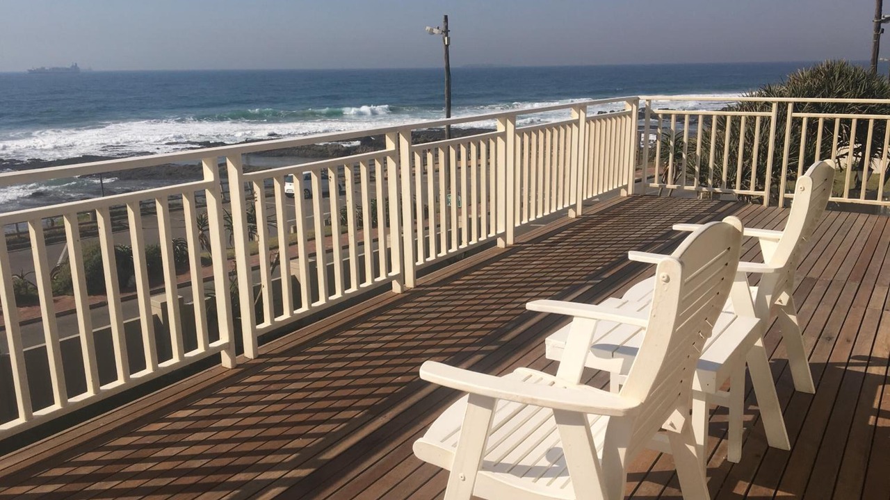 Photo of Patio Balcony in Selection Beach