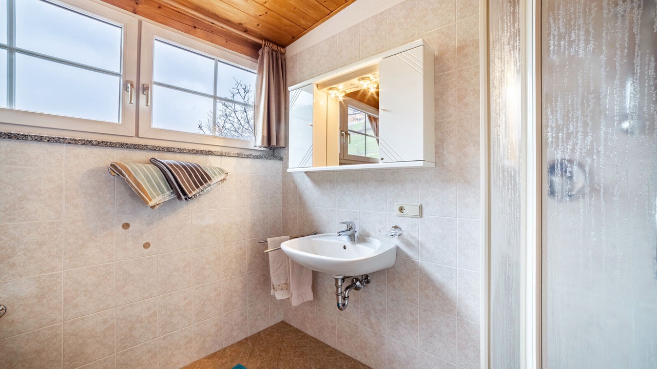 Photo of Bathroom in Molten