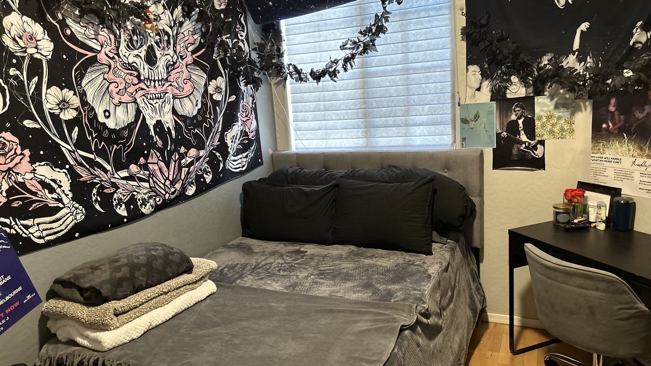 Photo of Bedroom in Foothills Reserve