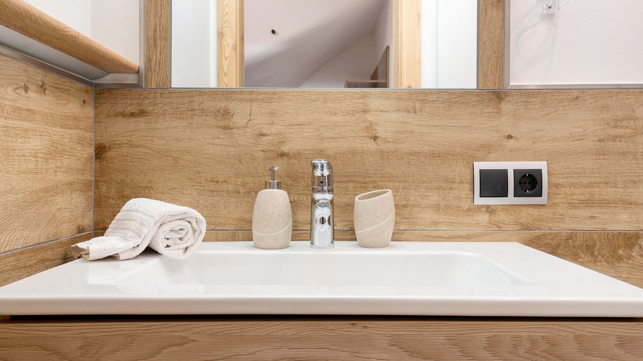 Photo of Bathroom in Lajen