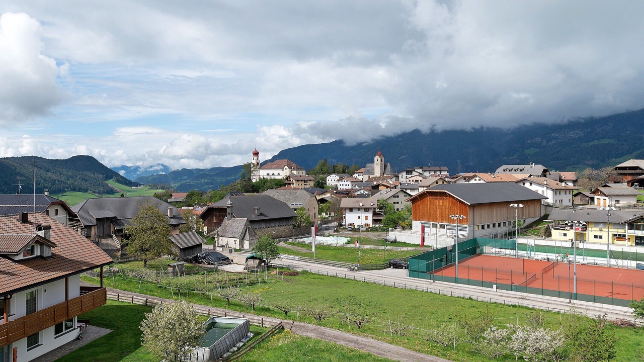 Photo of Others in Lajen