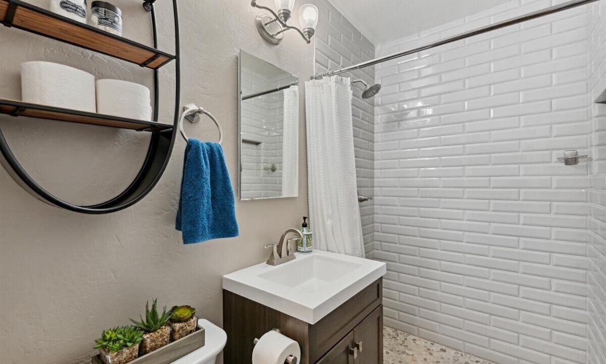 Photo of Bathroom in Glendale