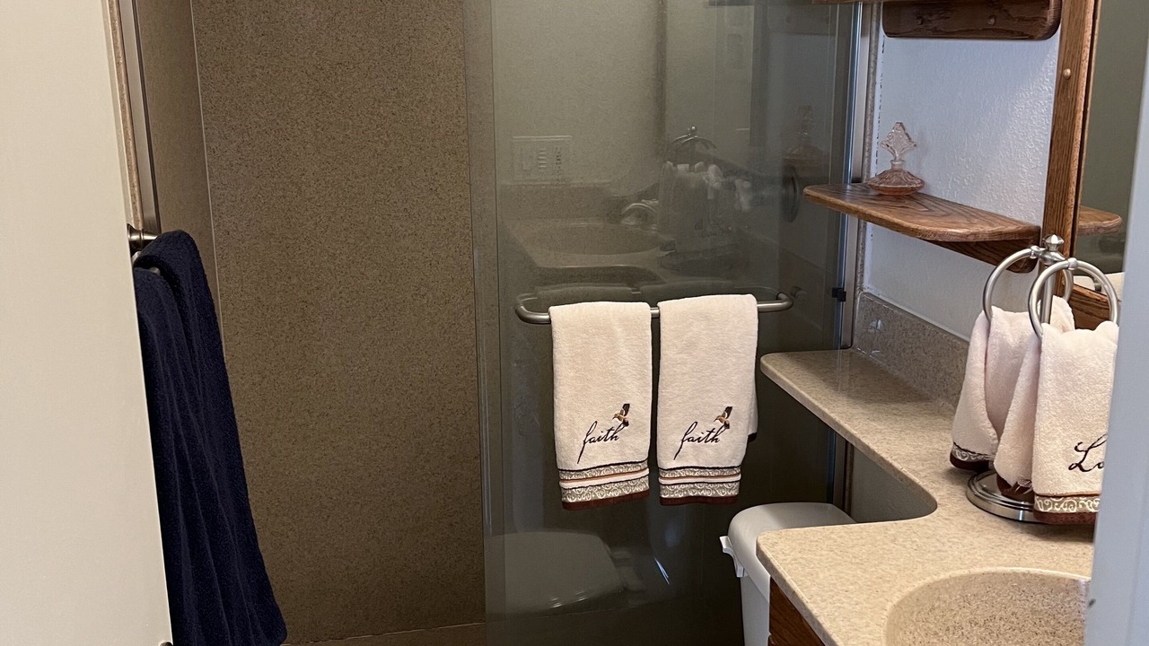 Photo of Bathroom in South Mountain