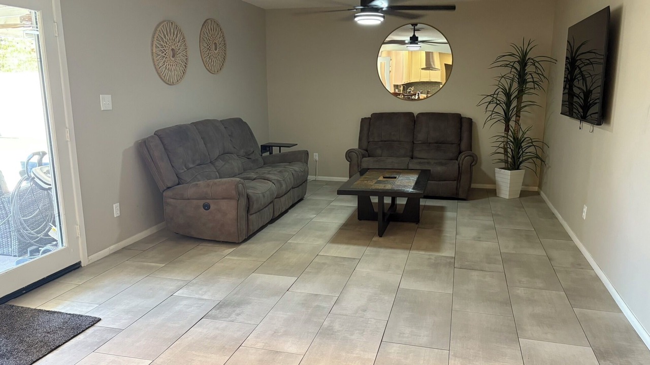 Photo of Livingroom in North Mountain