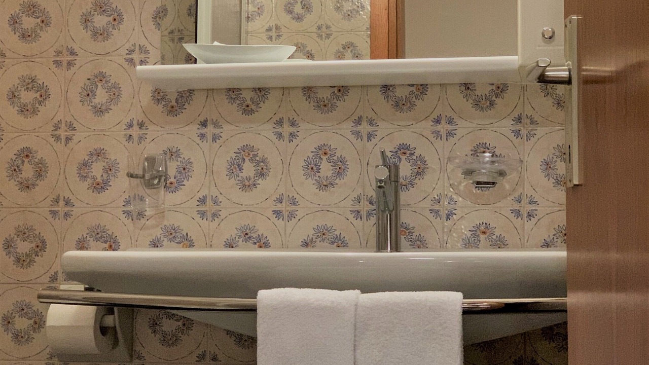 Photo of Bathroom in Nalles