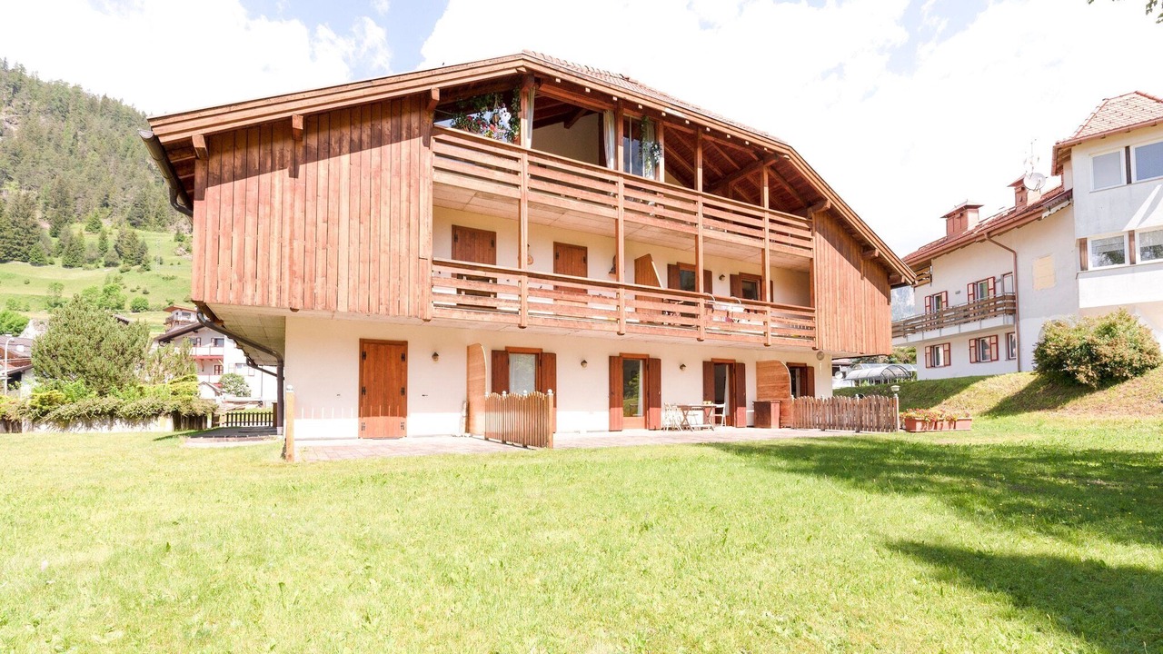 Photo of Outdoor in Pera