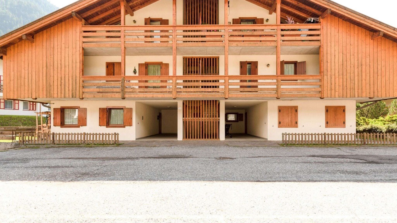 Photo of Outdoor in Pera