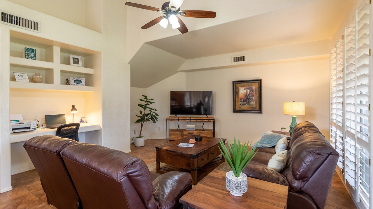 Photo of Livingroom in Arrowhead Ranch