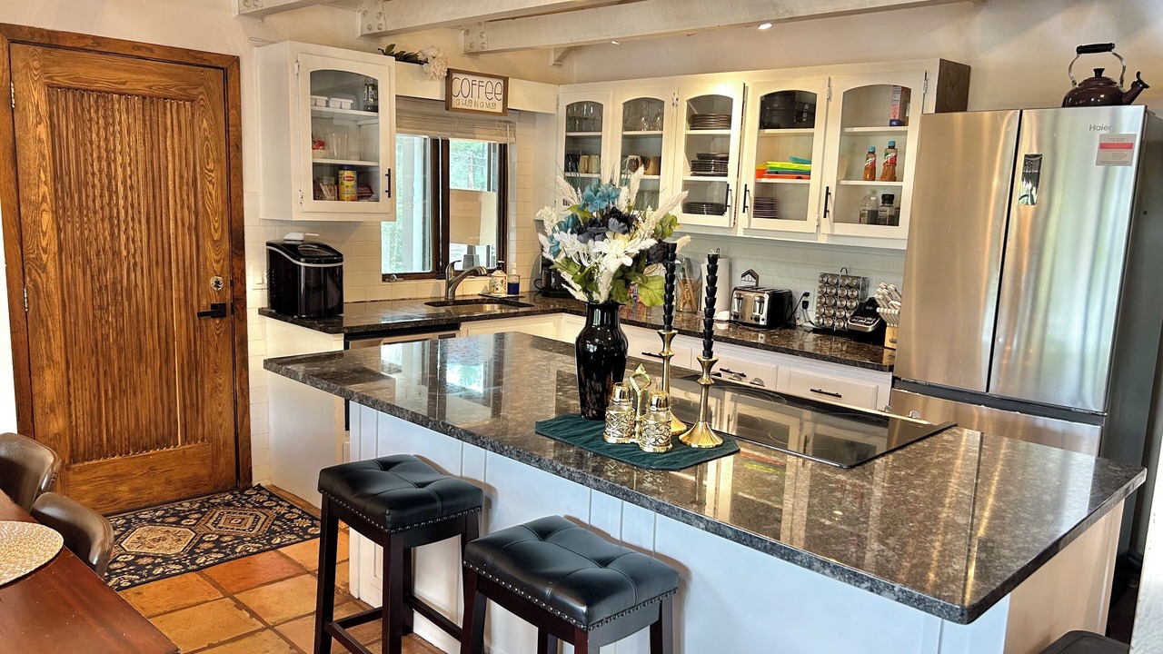 Photo of Kitchen in Oak Knoll Village