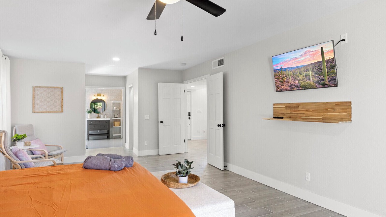 Photo of Bedroom in Paradise Valley Village