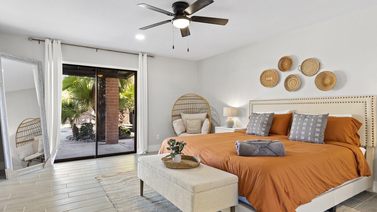 Photo of Bedroom in Paradise Valley Village
