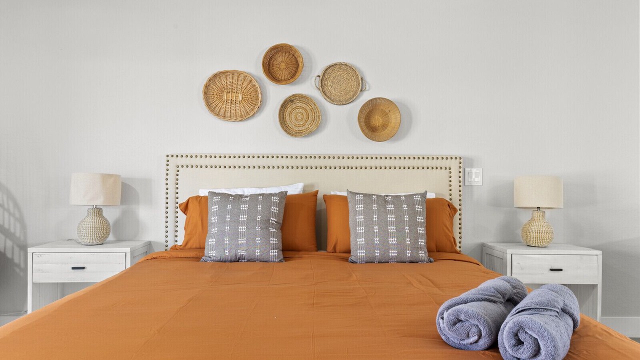 Photo of Bedroom in Paradise Valley Village