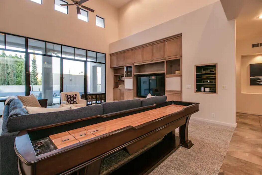 Photo of Livingroom in Paradise Valley Village