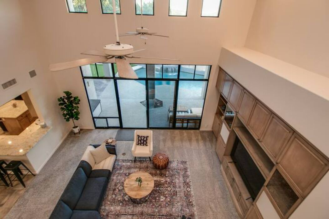 Photo of Livingroom in Paradise Valley Village