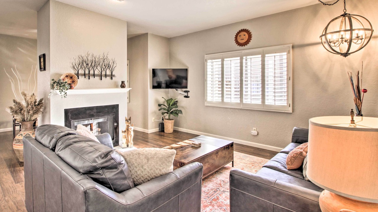 Photo of Livingroom in Tucson