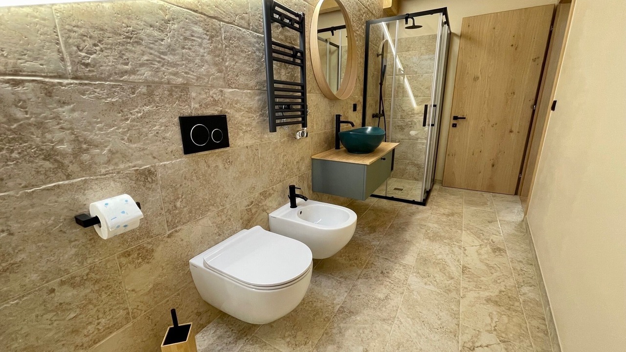 Photo of Bathroom in Ton