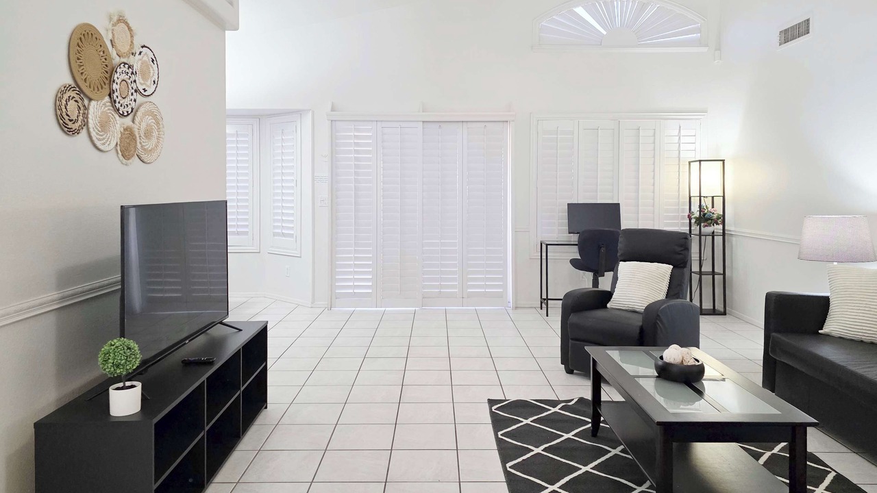 Photo of Livingroom in Sierra Tempe