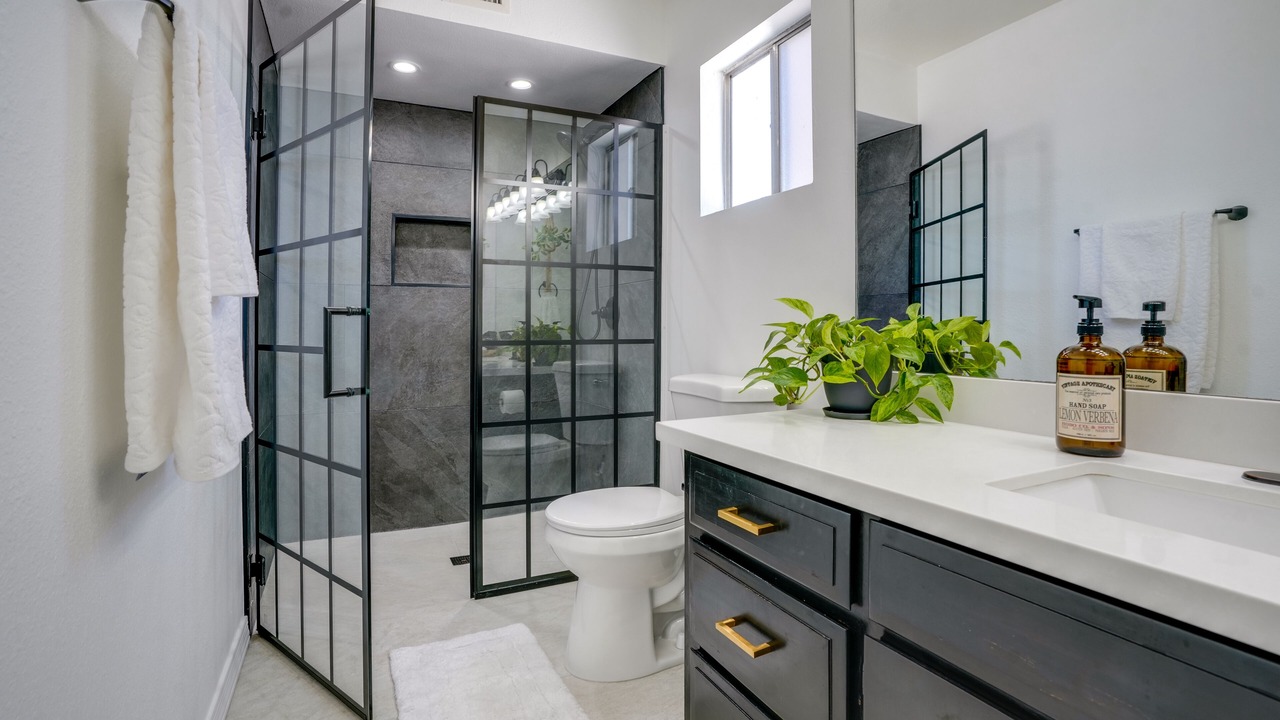 Photo of Bathroom in Litchfield Park