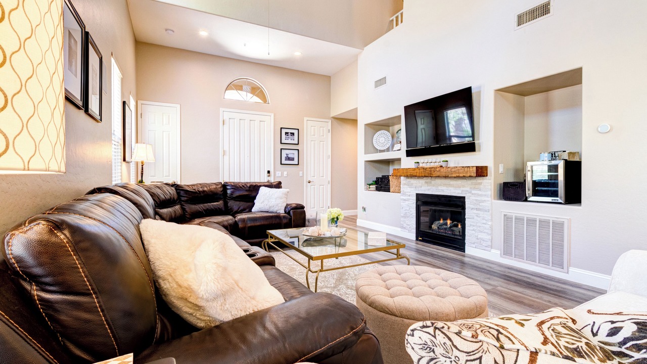 Photo of Livingroom in Talon Retreat