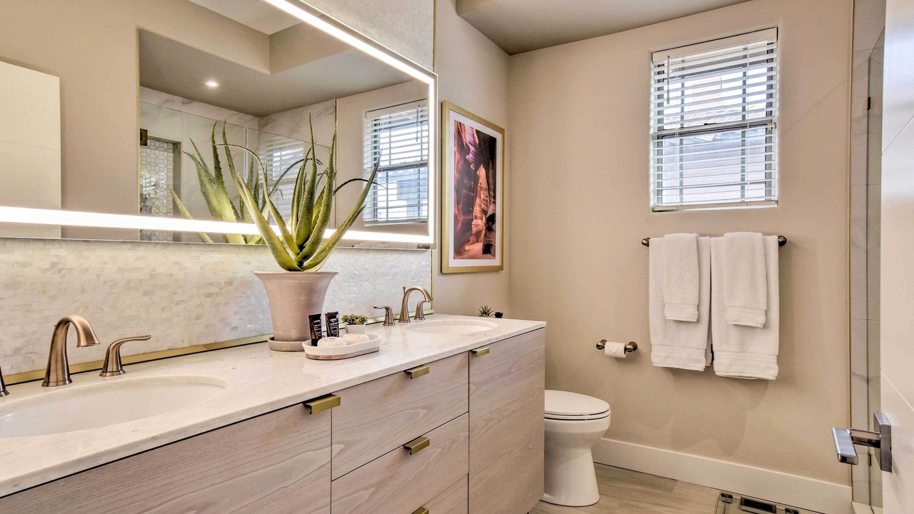 Photo of Bathroom in Central Scottsdale