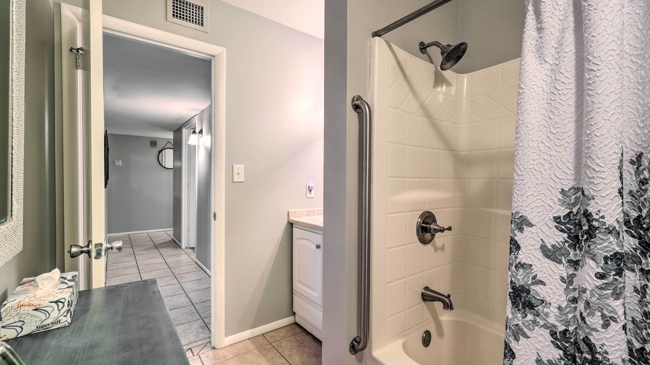 Photo of Bathroom in Village Grove