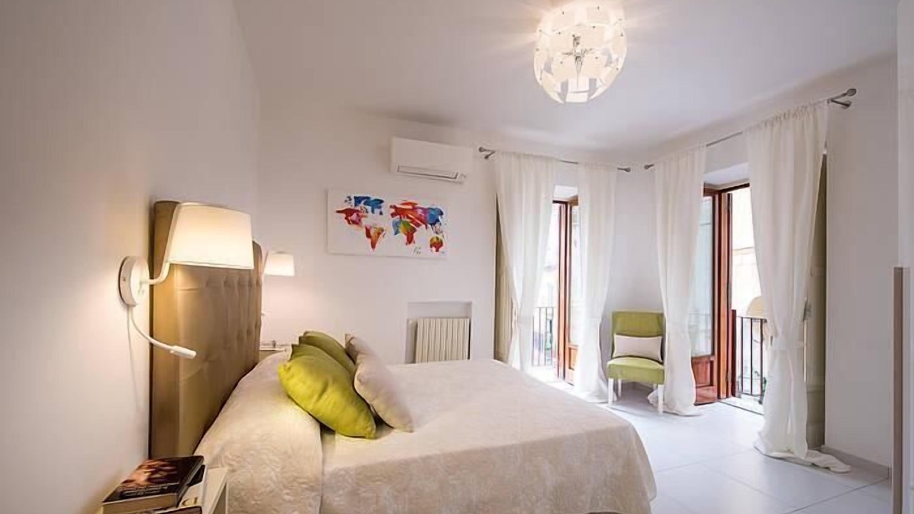 Photo of Bedroom in Minori