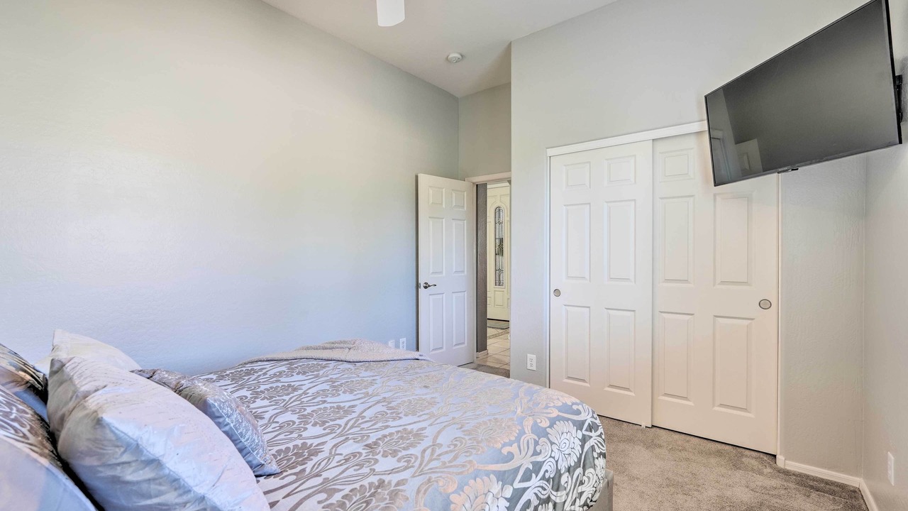 Photo of Bedroom in Rovey Farm Estates