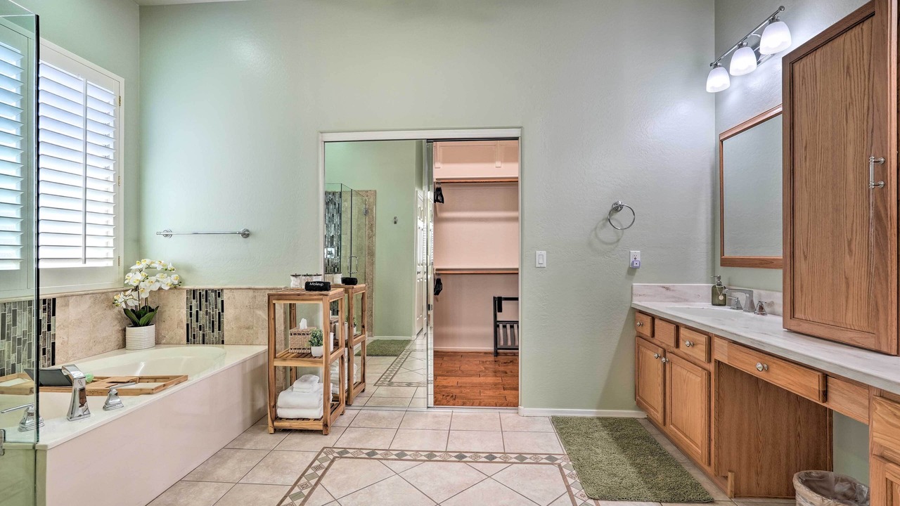 Photo of Bathroom in Rovey Farm Estates