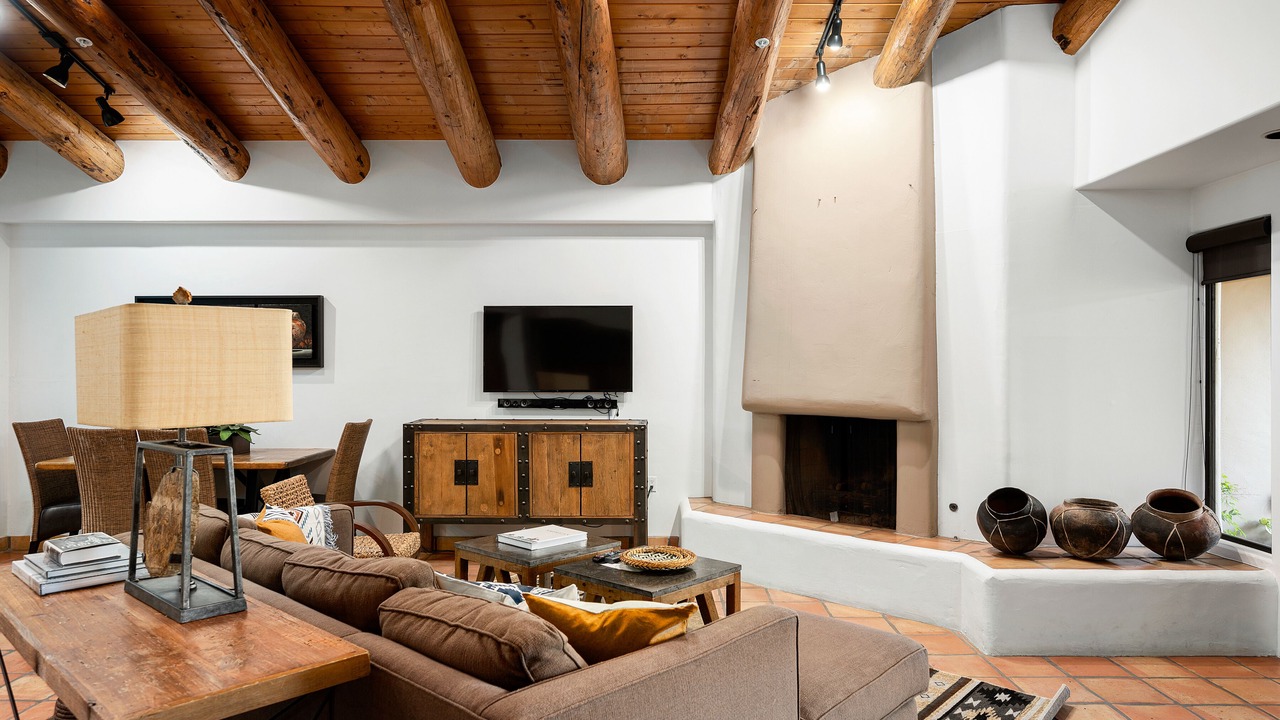 Photo of Livingroom in Pinnacle Peak