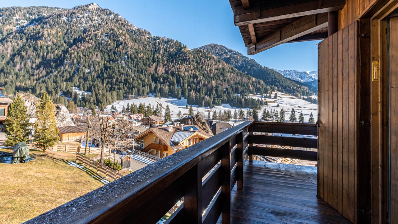 Photo of Outdoor in Pera