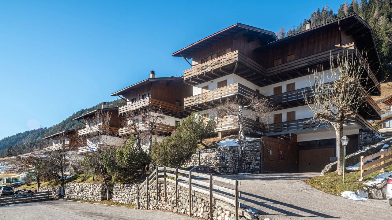 Photo of Outdoor in Pera